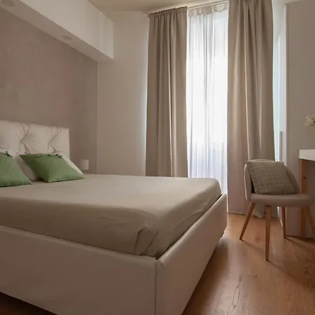 شقة Urbanflat Repubblica Square *
