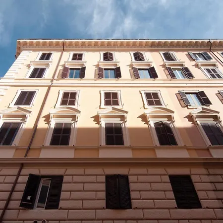Urbanflat Repubblica Square *