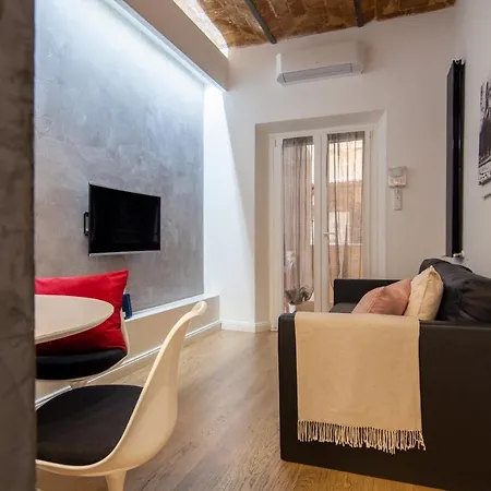 Urbanflat Repubblica Square *